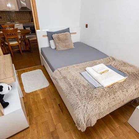 “djanina 2” Апартаменты